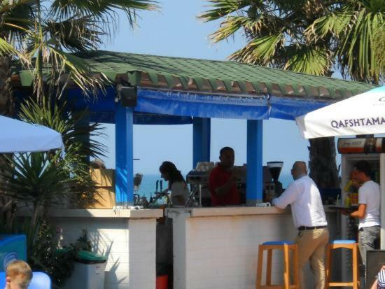 Mali I Robit Beachfront Apartment Golem  Exterior foto